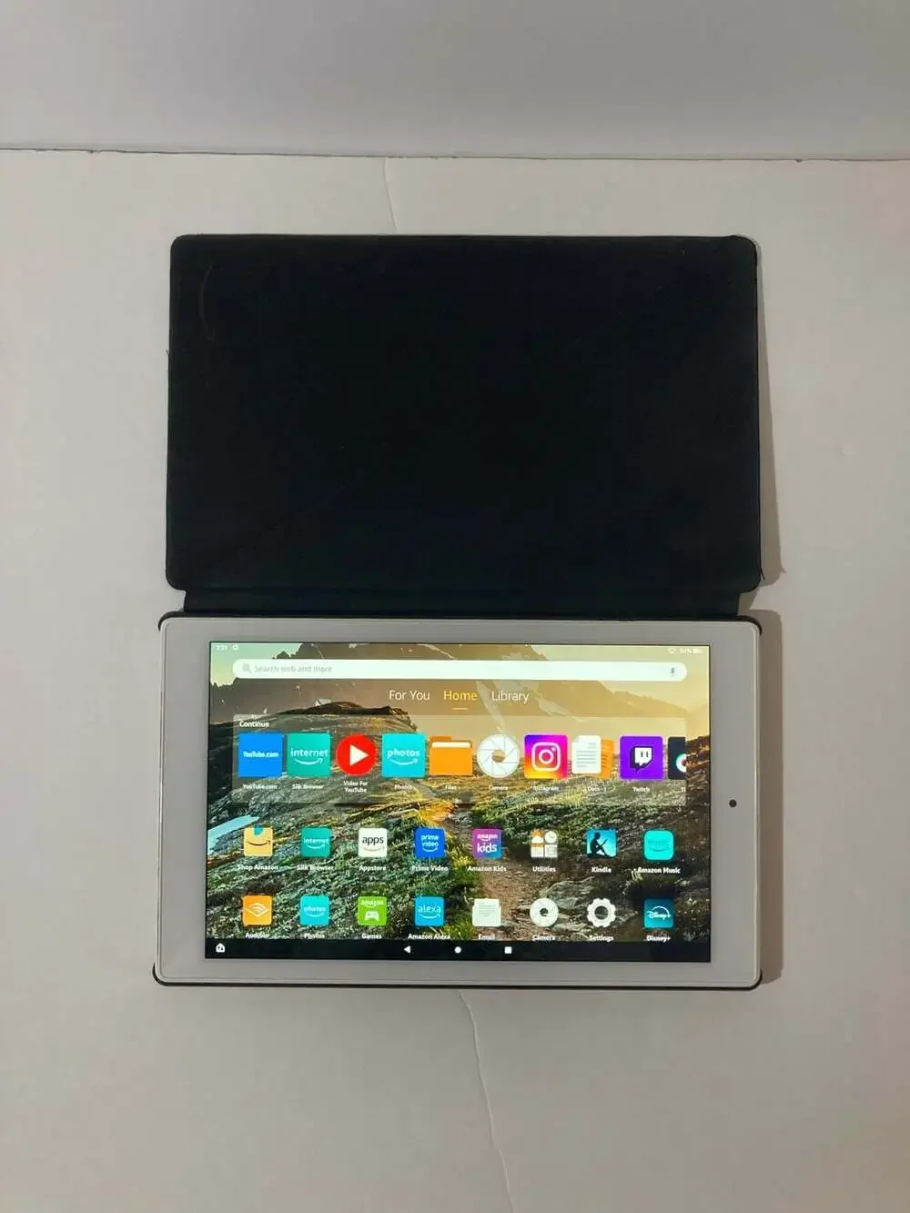 Amazon Fire HD 8 Tablet (10th Generation) with Charcoal Fabric Case